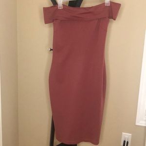 M Boutique OFF THE SHOULDER DRESS